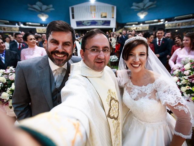 O casamento de Fábio e Flaviane em Curitiba, Paraná 20