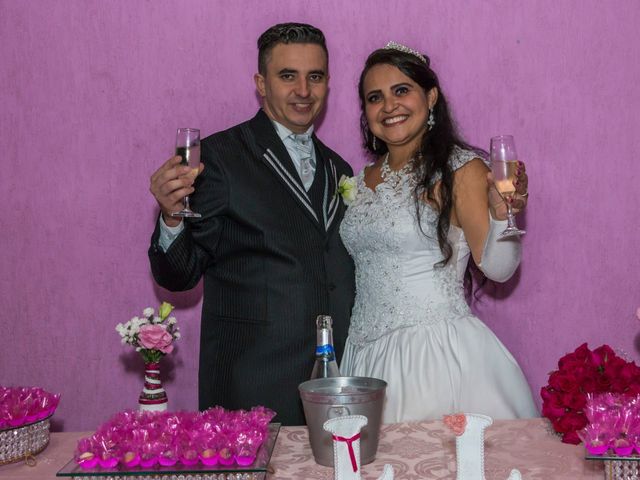 O casamento de Leandro e Luciana em Belo Horizonte, Minas Gerais 26