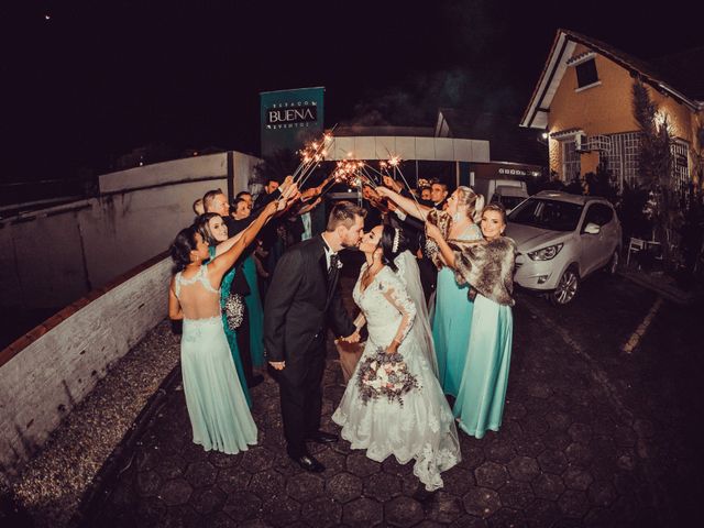 O casamento de Douglas e Danielle em Jaraguá do Sul, Santa Catarina 104