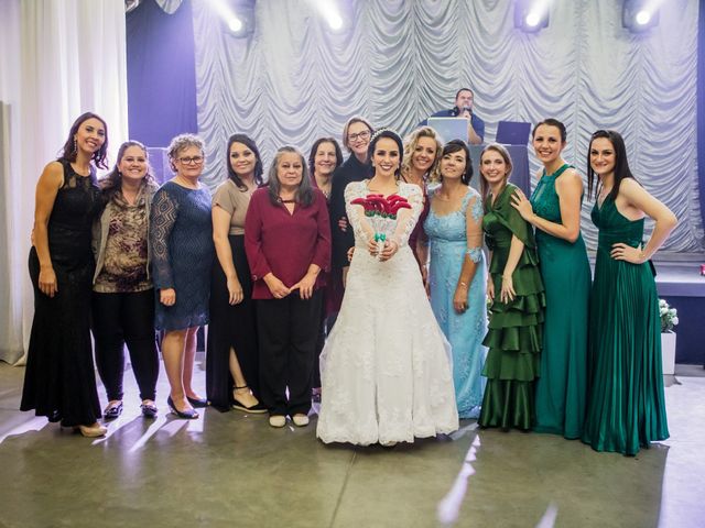 O casamento de Douglas e Danielle em Jaraguá do Sul, Santa Catarina 190