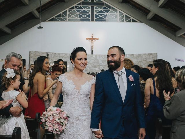 O casamento de Tiago e Ana Luiza em Belo Horizonte, Minas Gerais 187