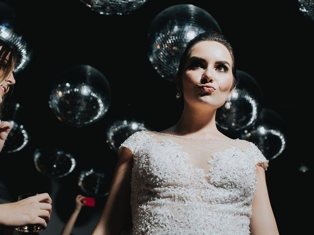 O casamento de Tiago e Ana Luiza em Belo Horizonte, Minas Gerais 236