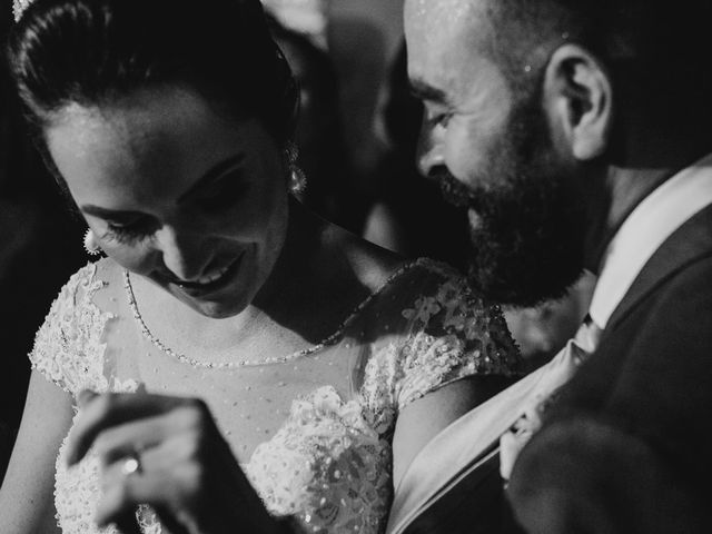 O casamento de Tiago e Ana Luiza em Belo Horizonte, Minas Gerais 237