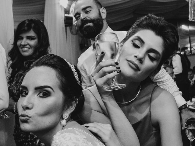 O casamento de Tiago e Ana Luiza em Belo Horizonte, Minas Gerais 248