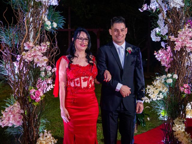 O casamento de Fabiano e Andréa em Nova Santa Rita, Rio Grande do Sul 62
