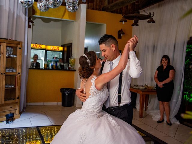O casamento de Fabiano e Andréa em Nova Santa Rita, Rio Grande do Sul 160