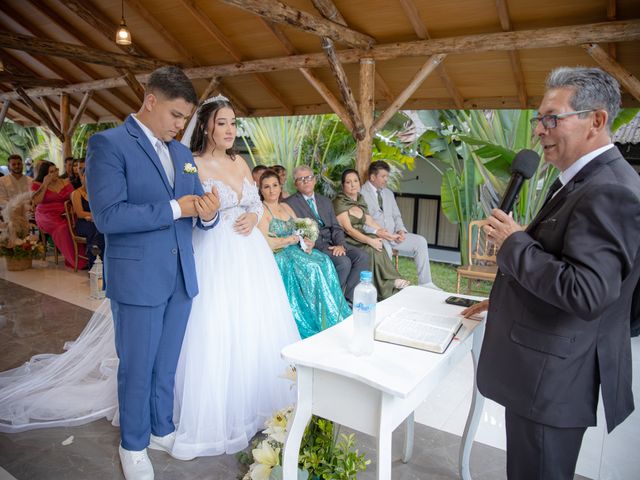 O casamento de Gabriel e Stefany em Joinville, Santa Catarina 202