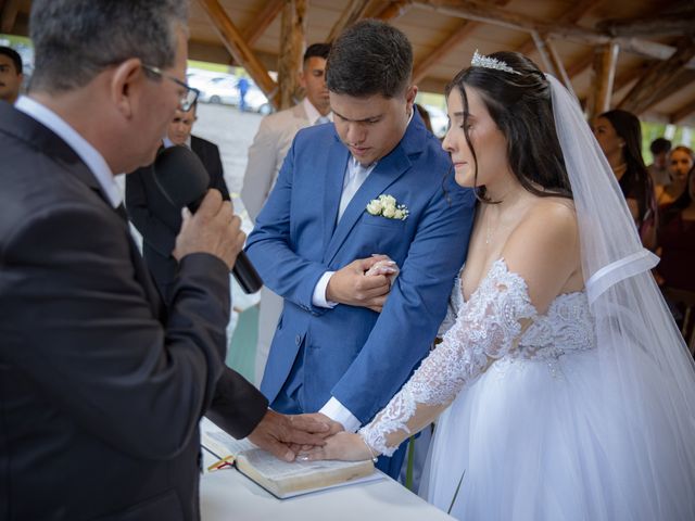 O casamento de Gabriel e Stefany em Joinville, Santa Catarina 209