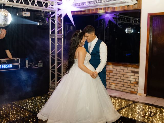 O casamento de Gabriel e Stefany em Joinville, Santa Catarina 239