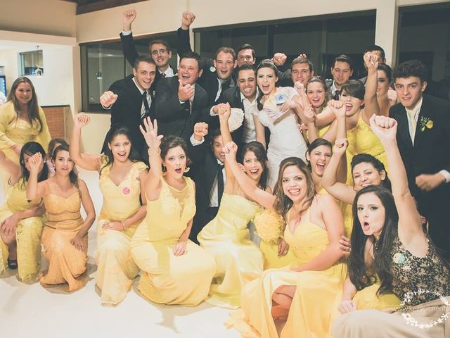 O casamento de Wesley e Heloisa em Curitiba, Paraná 16