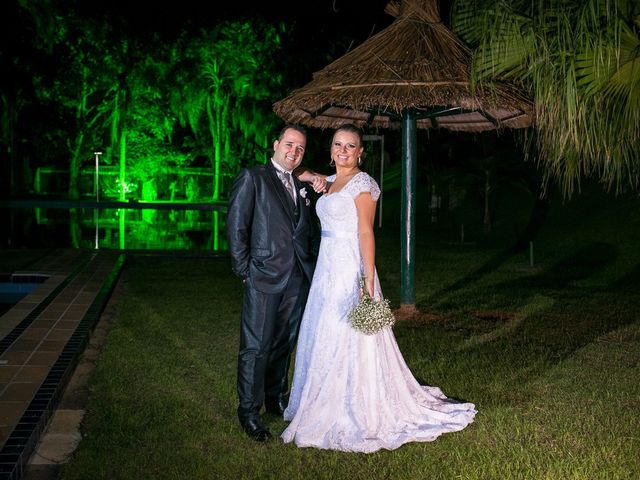 O casamento de Afonso e Fernanda em Porto Alegre, Rio Grande do Sul 51