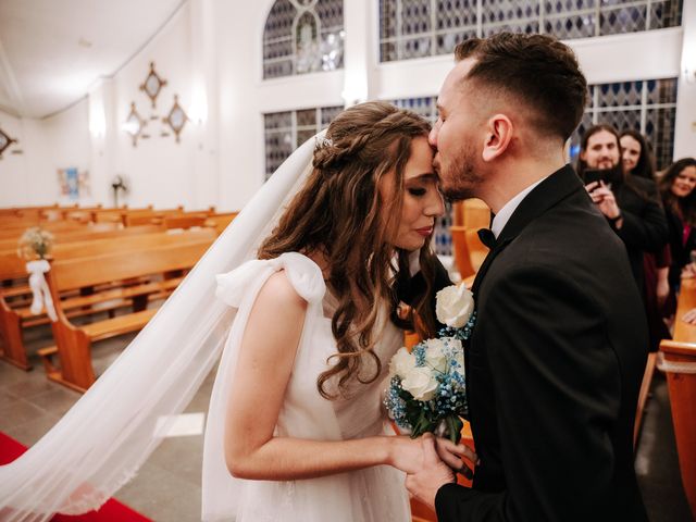 O casamento de Gabriel e Paola em Porto Alegre, Rio Grande do Sul 24