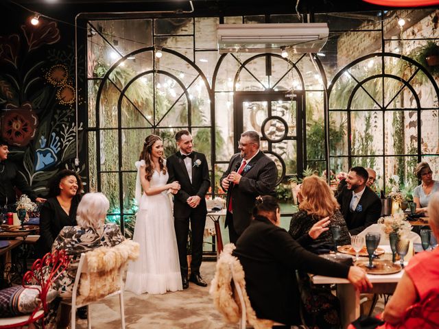 O casamento de Gabriel e Paola em Porto Alegre, Rio Grande do Sul 40