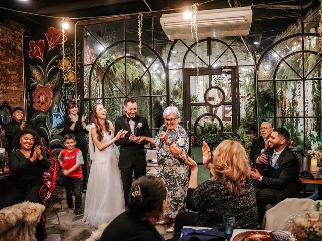 O casamento de Gabriel e Paola em Porto Alegre, Rio Grande do Sul 41