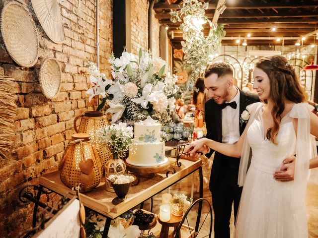 O casamento de Gabriel e Paola em Porto Alegre, Rio Grande do Sul 42