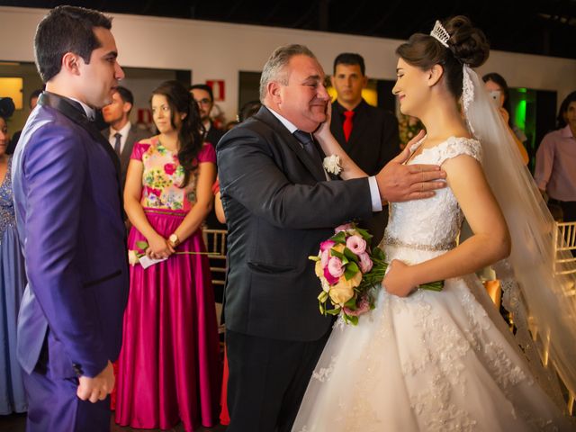 O casamento de Willian e Rafaela em Uberaba, Minas Gerais 11