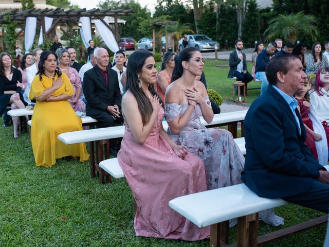O casamento de Marcio e Júlia em São José dos Pinhais, Paraná 34