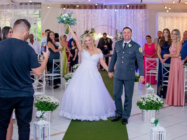 O casamento de Guilherme e Monique em Almirante Tamandaré, Paraná 24