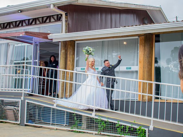 O casamento de Guilherme e Monique em Almirante Tamandaré, Paraná 25