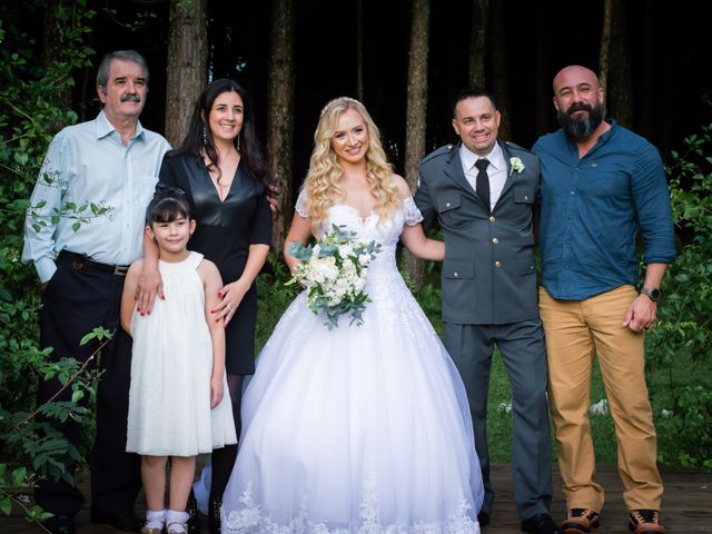 O casamento de Guilherme e Monique em Almirante Tamandaré, Paraná 47