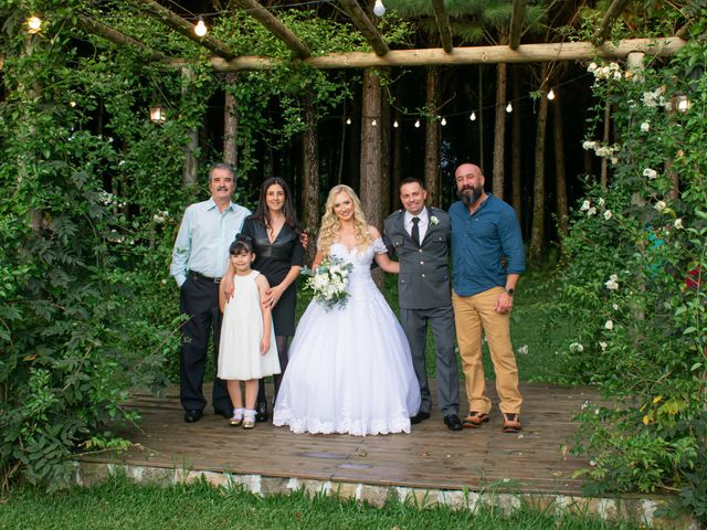 O casamento de Guilherme e Monique em Almirante Tamandaré, Paraná 78