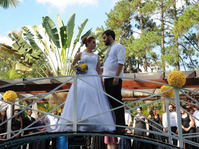 O casamento de Carlos e Camila em Itapecerica da Serra, São Paulo 43