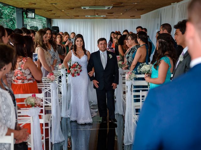 O casamento de André e Carolina em Itapema, Santa Catarina 30