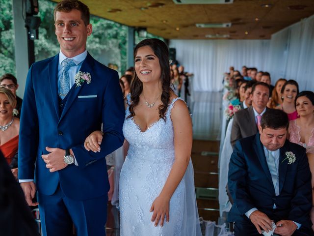 O casamento de André e Carolina em Itapema, Santa Catarina 35