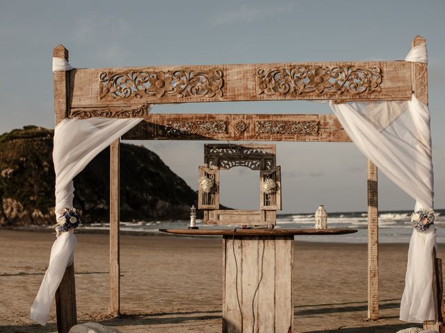 O casamento de Vinicius e Mayara em Ilha do Mel, Paraná 77