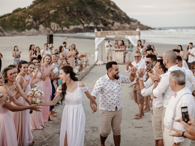 O casamento de Vinicius e Mayara em Ilha do Mel, Paraná 110