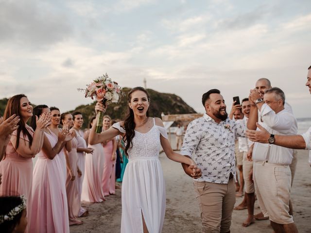 O casamento de Vinicius e Mayara em Ilha do Mel, Paraná 111