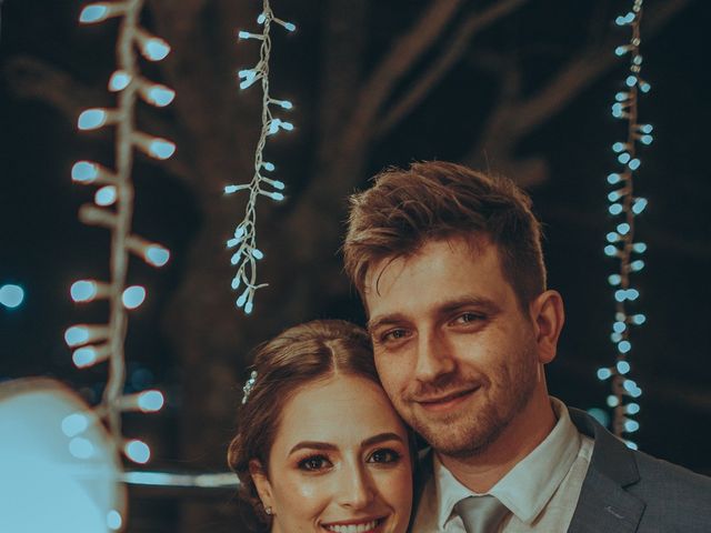 O casamento de Junior e Danielle em Bombinhas, Santa Catarina 6