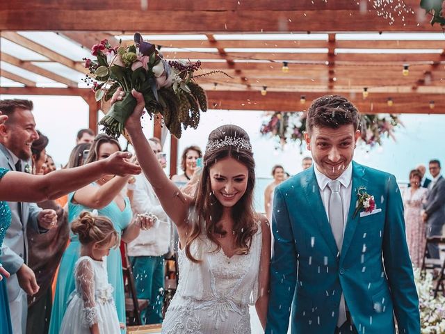 O casamento de Junior e Danielle em Bombinhas, Santa Catarina 16