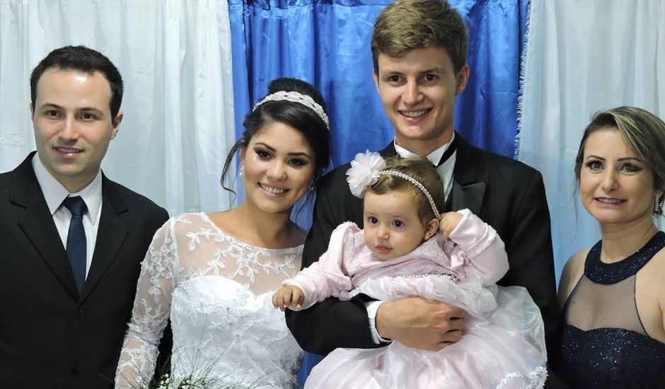 O casamento de Adriano Vicentini  e Thaiany  Barbosa  em São José dos Pinhais, Paraná