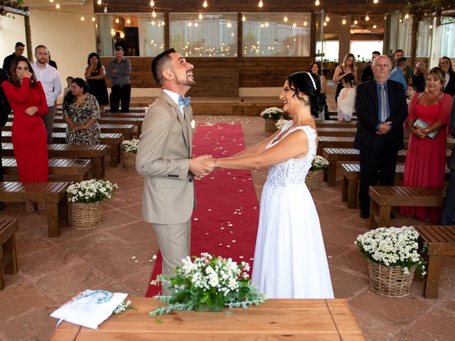 O casamento de Cristian e Fernanda em Sapiranga, Rio Grande do Sul 19