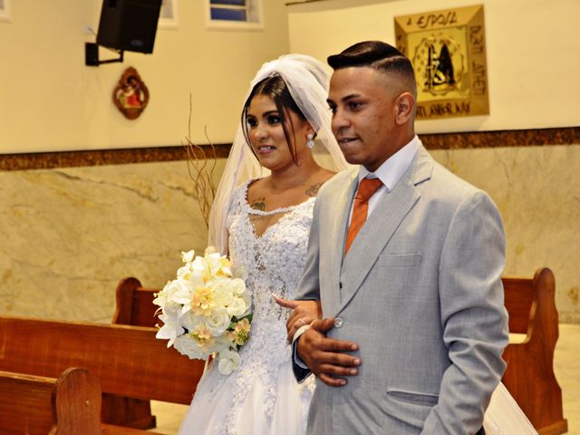 O casamento de Jhonatan e Renata em Carapicuíba, São Paulo Estado 23