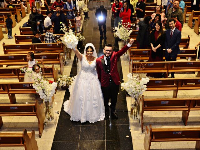 O casamento de Jhonatan e Renata em Carapicuíba, São Paulo Estado 29