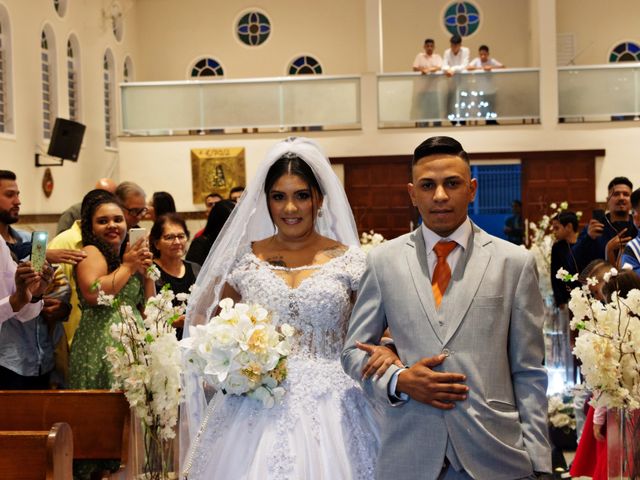 O casamento de Jhonatan e Renata em Carapicuíba, São Paulo Estado 78