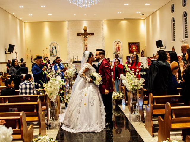 O casamento de Jhonatan e Renata em Carapicuíba, São Paulo Estado 96