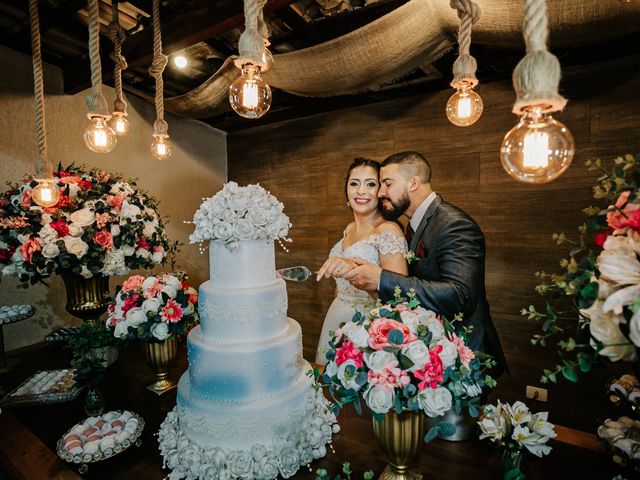 O casamento de Alexandre e Silmare em Embu, São Paulo 13