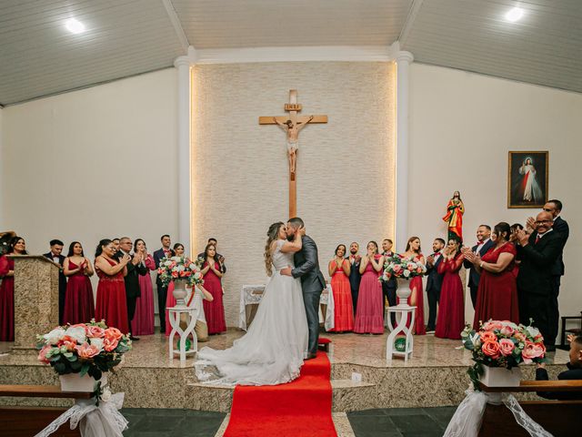 O casamento de Alexandre e Silmare em Embu, São Paulo 16