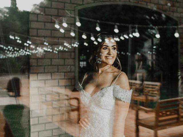 O casamento de Gustavo e Claudia em Porto Alegre, Rio Grande do Sul 17