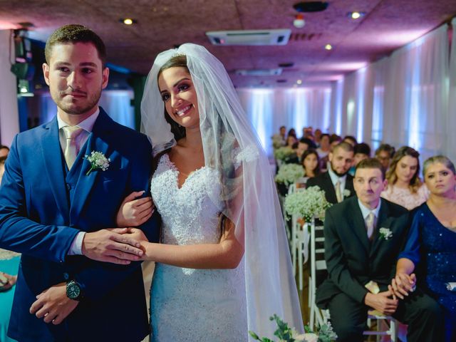 O casamento de Gustavo e Loriane em Itapema, Santa Catarina 27