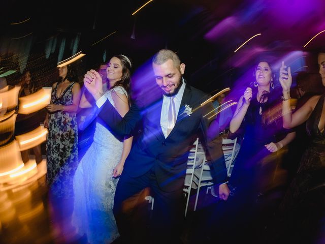 O casamento de Gustavo e Loriane em Itapema, Santa Catarina 35