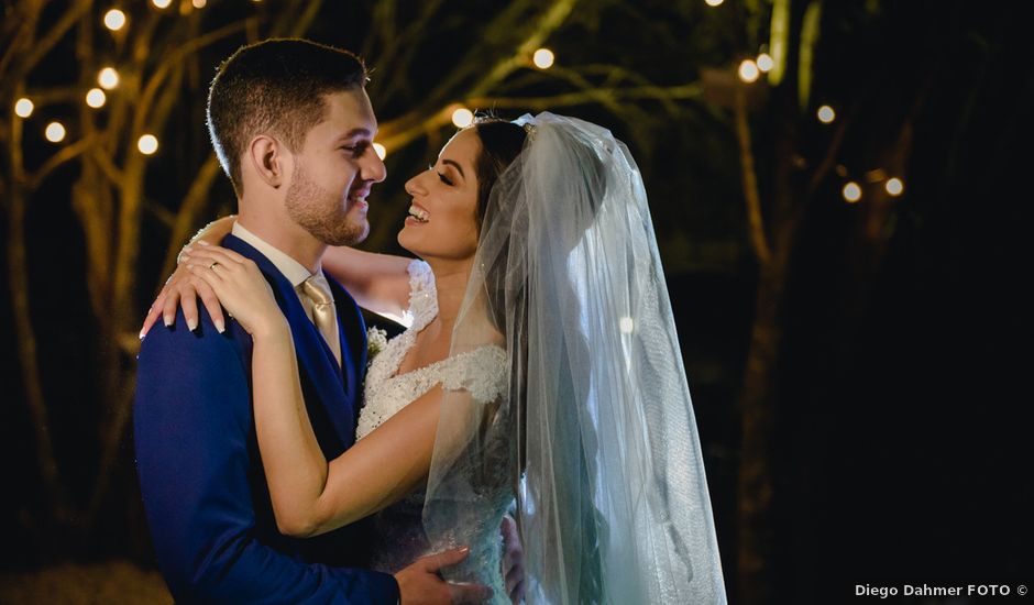 O casamento de Gustavo e Loriane em Itapema, Santa Catarina