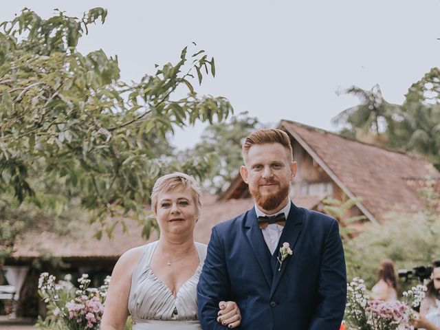 O casamento de Bruno e Thuany em Joinville, Santa Catarina 37