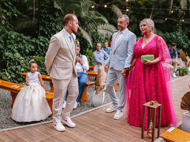 O casamento de Octavio e Karoline em Joinville, Santa Catarina 16