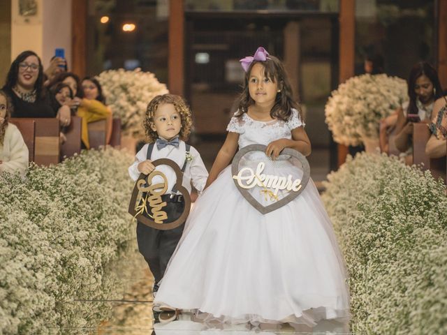 O casamento de Robson e Amariles em Brasília, Distrito Federal 16