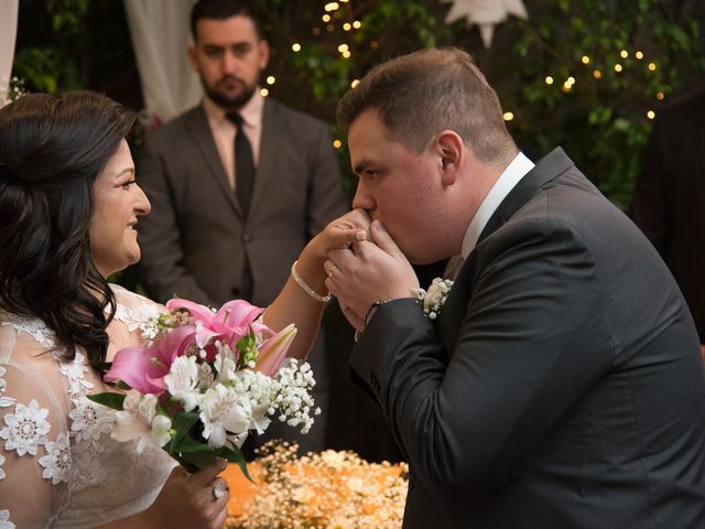 O casamento de Lírio e Sabrina em Porto Alegre, Rio Grande do Sul 48