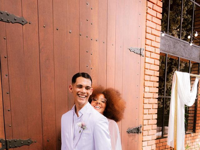 O casamento de Ives e Eduarda em Santa Cruz da Serra, Rio de Janeiro 22